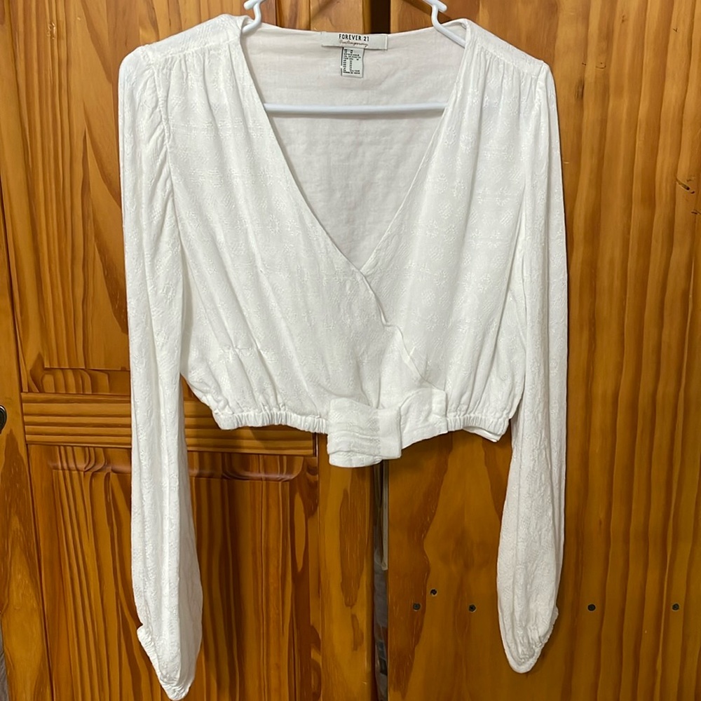 FOREVER 21 CONTEMPORARY CROP TOP SZ M LONG BISHOP SLEEVES V-NECK WRAP TIE FRONT